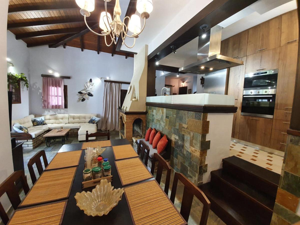 Villa Georgia 阿查拉维 外观 照片